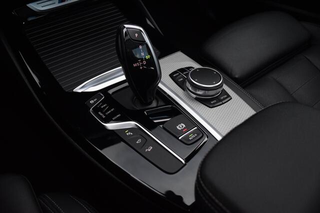 BMW X3 M40i xDrive High Executive / M Sport/ Virtual Cockpit/ Top View/ Trekhaak/ Panoramadak / 266kW (361PK)