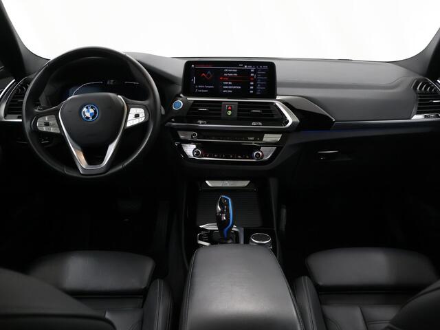 BMW X3 iX3 High Executive 80 kWh | SOH 95% | Adaptieve Cruise Control | Panoramadak | Apple Car Play/ Android Auto | Ele.verstelbare stoelen + Geheugen | Camera | Sportstoelen | Navigatie | Stoelverwarming |