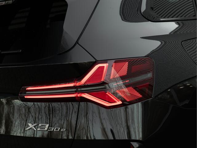 BMW X3 30e xDrive M-Sport Pro - Pano - Trekhaak - ACC - Head-Up