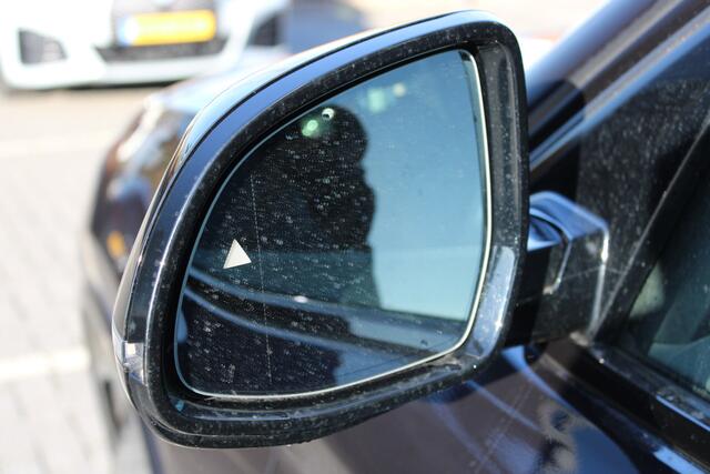 BMW X3 iX3 Executive / Trekhaak / Sportstoelen / Adaptieve LED / Adaptief onderstel / Stoelverwarming / Live Cockpit Professional