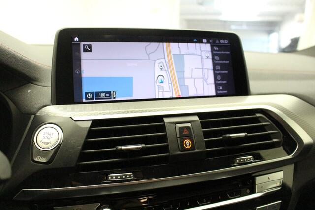 BMW X4 xDrive20i M-Sport | 19 inch | Camera | Trekhaak | Active Cruise Control