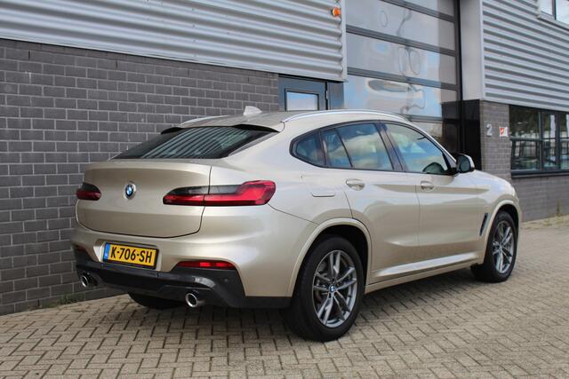 BMW X4 xDrive20i High Executive M Sport / HUD / Keyless