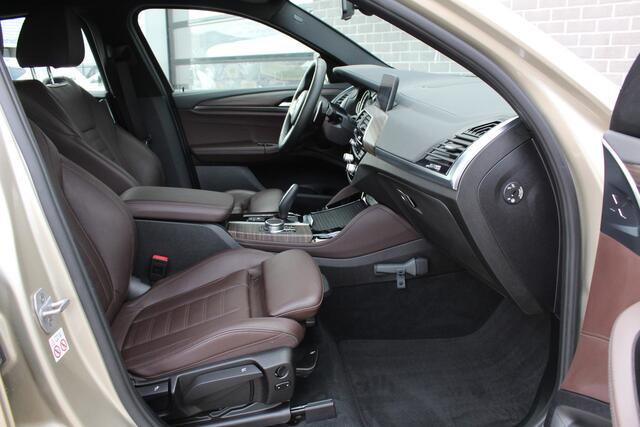 BMW X4 xDrive20i High Executive M Sport / HUD / Keyless
