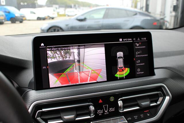 BMW X4 xDrive20i m Sport Pano | Laser | HeadUp | Comfort Access | Leder | Camera | Dealer Onderhouden | BTW