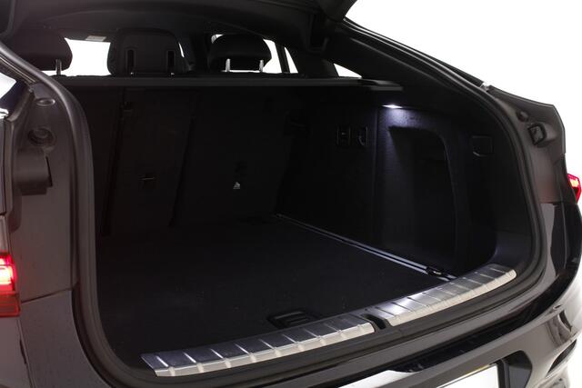 BMW X4 M40i | Trekhaak | Stoel+Stuurverwarming | Harman Kardon | Driving Assistant Plus