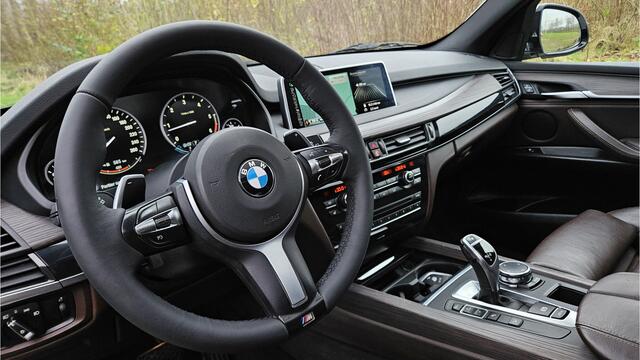BMW X5 XDRIVE40D ALLE OPTIES GRIJS KENTEKEN High executive