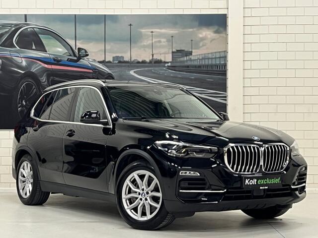 BMW X5 xDrive45e High Executive 394 PK Plugin Hybride / Luchtvering / Pano / Leder Sport Int / Navigatie / Camera / Apple CarPlay / BMW Live Cockpit Proff / Sfeer Verl / 1e Eigenaar!