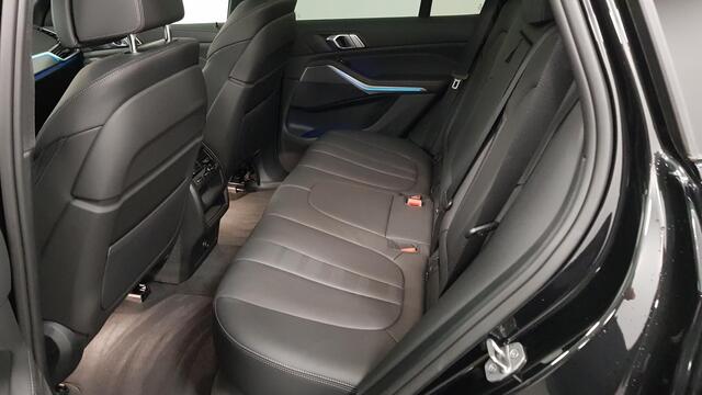 BMW X5 xDrive45e M Sport High Executive 394pk | Lederen Bekleding | Schuif-Panorama dak | Navigatie | Lichtmetalen velgen 20" | Camera