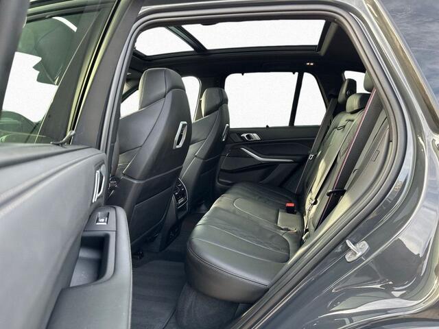 BMW X5 xDrive30d M-Sport ACC Panoramadak Head-Up 21 Inch Stoelkoeling Trekhaak