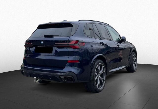 BMW X5 xDrive40i M-Sport 380 PK ACC Head-Up Panoramadak Trekhaak M Stoelen Harman Kardon
