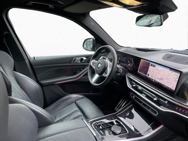 BMW X5 xDrive40i M-Sport 380 PK ACC Head-Up Panoramadak Trekhaak M Stoelen Harman Kardon