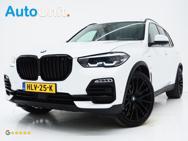 BMW X5 xDrive45e Full Black | Panoramadak | Luchtvering | Harman/Kardon | 360 | Keyless | Adaptive