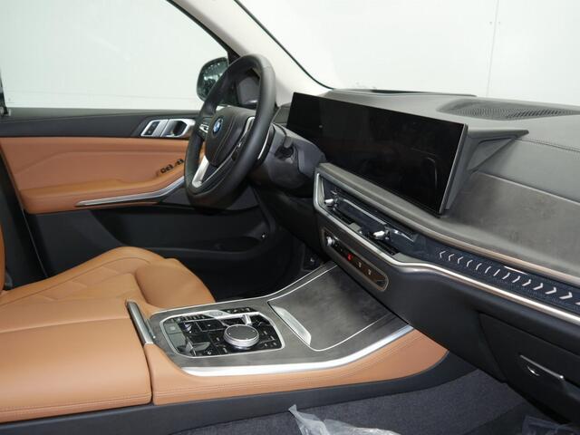 BMW X5 xDrive50e | Trekhaak | Harman Kardon | Softclose | Driving Assistant Professional | Gesture Controle | Luchtvering v+a | Geluidswerende ramen