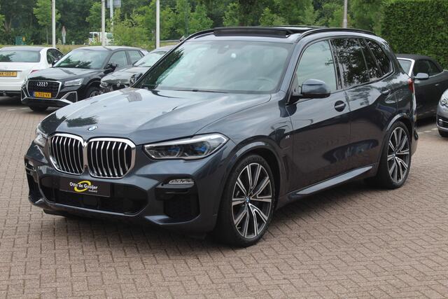 BMW X5 xDrive45e High Exe. M Sport / Panoramadak / 360Camera / Head-up / 22'' / Swarovski / Laser LED / Leder / Harman Kardon / DAB / ACC / Getint glas