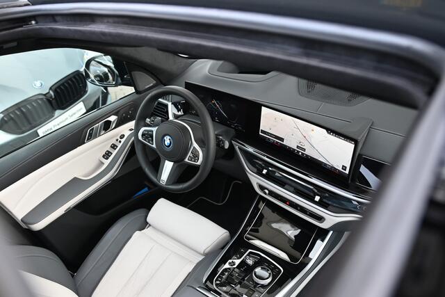 BMW X5 xDrive50e High Executive M Sport / Panoramadak / Trekhaak / Soft-Close-Automatic / Massagefunctie / Parking Assistant Professional / Comfort Access / Stoelventilatie / Adaptieve LED / Harman Kardon