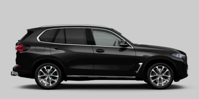 BMW X5 xDrive50e Trekhaak - Panoramadak - Parking/Driving Assistant - Active Protection - Soft Close - Ambiance verlichting - Comfort Access - Getinte/Geluiddempende Ruiten - Warmte Comfort Pack - Comfortstoelen -