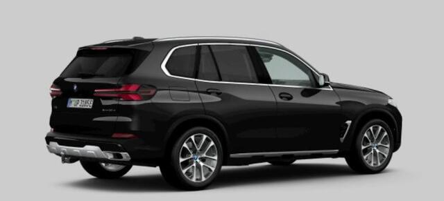 BMW X5 xDrive50e Trekhaak - Panoramadak - Parking/Driving Assistant Professional - Active Protection - Comfort Access - Soft close - Ambiance verlichting - Getinte/Geluiddempende Ruiten - Warmte Comfort Pack -