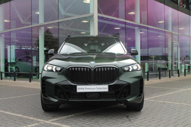 BMW X5 xDrive50e High Executive M Sport Automaat / Panoramadak Sky Lounge / Trekhaak / Massagefunctie / Bowers & Wilkins / Parking Assistant Professional / Soft-Close / Active Steering