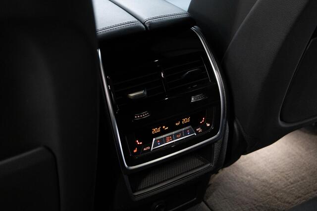 BMW X5 xDrive40i High Executive | M-Sport | 22 Inch | Panoramadak | Trekhaak | Laser |