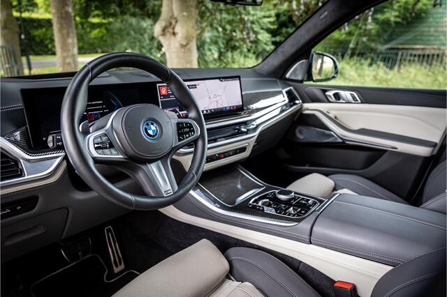 BMW X5 xDrive50e M Sport Pro Bowers & Wilkins Individual Vierwielbesturing Soft Close Carbon