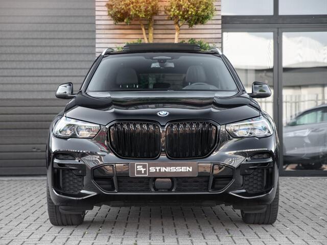 BMW X5 xDrive45e High Executive M-Pakket Pano Laser Trekhaak