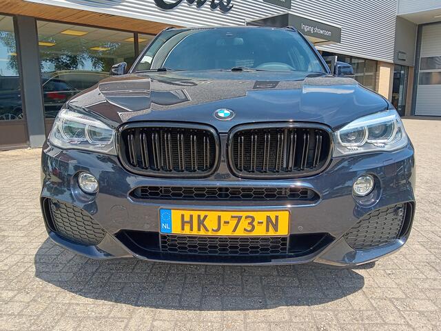 BMW X5 xDrive35i 306pk High Executive|M-pakket|Carbonzwart|Trekh|20inch|Camera|SUPER onderhouden!!