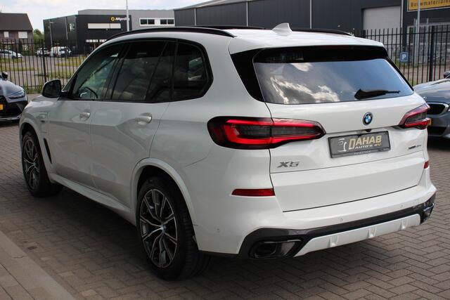 BMW X5 xDrive45e High Executive | M Pakket | Pano | Luchtvering | Trekhaak |