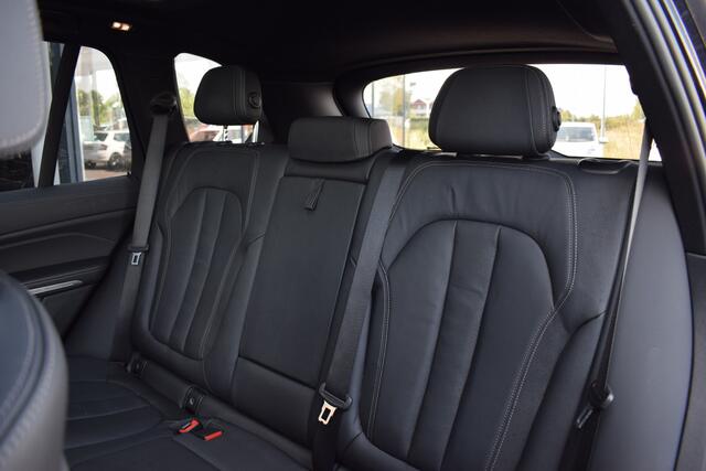 BMW X5 xDrive40i High Executive | M-Sport | Pano | HUD | Memory | Stuurverw.