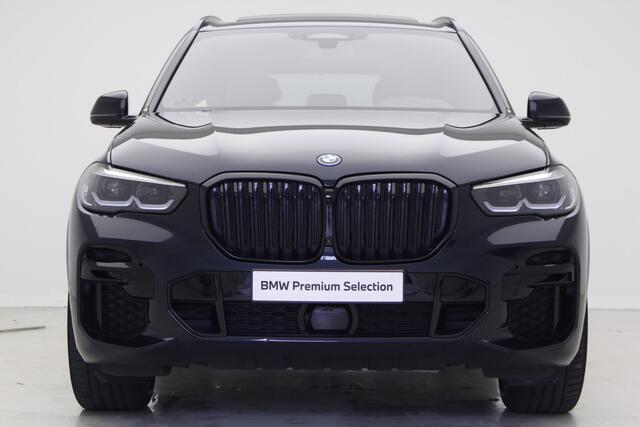 BMW X5 xDrive45e High Exe | M-Sport | Comf. zetel + uitgebr. leder | Sky lounge dak | Harman/kardon | Co Pilot