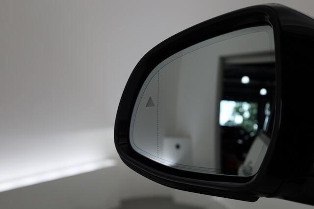 BMW X5 xDrive50e M Sport | HUD | Harman Kardon | 22'' | 360cam | Luchtvering | Iconic Glow | Shadow line