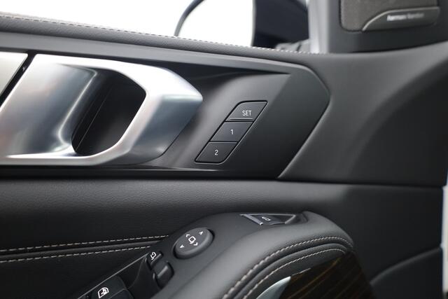 BMW X5 xDrive50e M Sport | HUD | Harman Kardon | 22'' | 360cam | Luchtvering | Iconic Glow | Shadow line