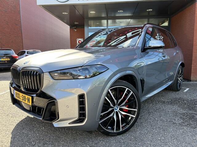 BMW X5 xDrive50e // M-PRO // MATRIX LED // HARMAN KARDON // MEMORY SEAT // PANO/SCHUIFKANTELDAK // ADAPTIV ONDERSTEL // ELEK. TREKHAAK
