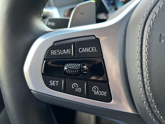 BMW X5 xDrive50e // M-PRO // MATRIX LED // HARMAN KARDON // MEMORY SEAT // PANO/SCHUIFKANTELDAK // ADAPTIV ONDERSTEL // ELEK. TREKHAAK