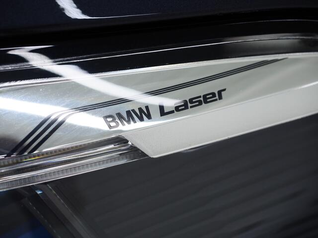 BMW X5 xDrive45e M-Sport Shadow | Panoramadak | Luchtvering | Trekhaak | Harman/Kardon | 360 | LaserLED