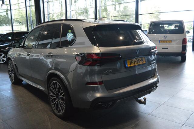 BMW X5 xDrive50e M-Sport pano head up Harman Kardon 22 inch !!