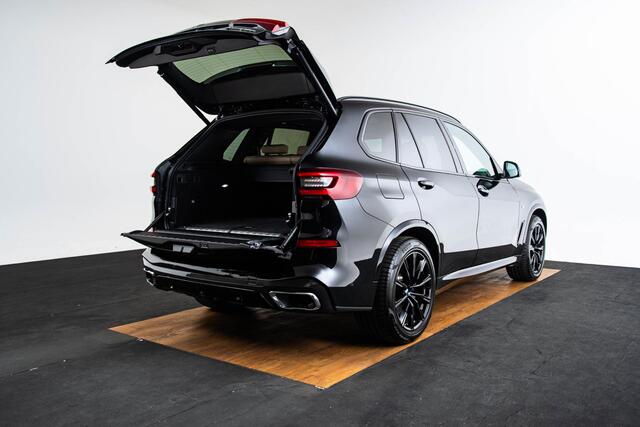 BMW X5 xDrive45e High Executive M Sport - Trekhaak - Panoramadak - Parking/Driving Assistant - Warmte Comfort Pack - Soft Close - Active Cruise Control - Head Up - Harman Kardon - Comfort Acces -