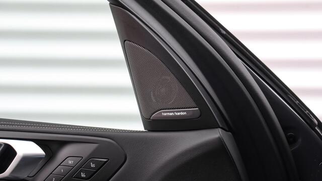 BMW X5 xDrive50e M-Sport Pro | Massage | Sky Lounge | Harman/Kardon | Soft-Close | Head-up | Carbon | Achterasbesturing