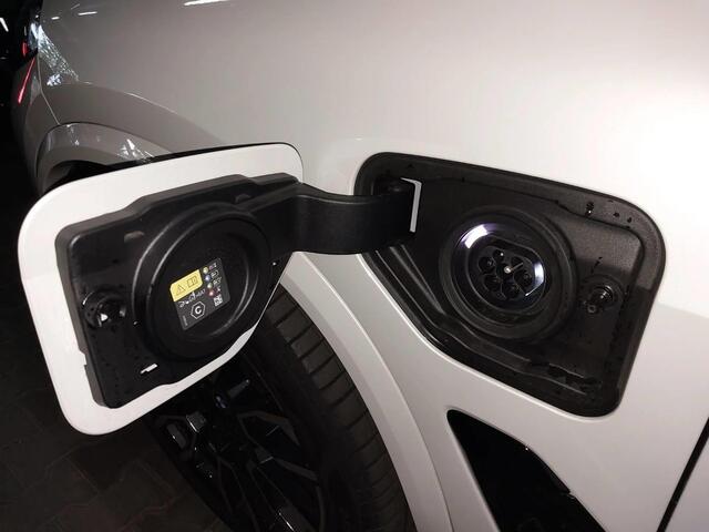 BMW X5 xDrive50e M-Sport | Panorama | 21" | Soft Close | Trekhaak | Comfortzetels met Ventilatie | Harman Kardon | Luchtvering v+a