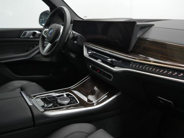 BMW X5 xDrive50e M-Sport | Panorama | 21" | Soft Close | Trekhaak | Comfortzetels met Ventilatie | Harman Kardon | Luchtvering v+a