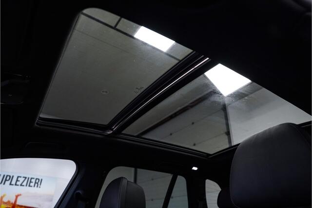 BMW X5 xDrive45e M-Sport/Pano dak/Trekhaak/Clanck sound/Kristal pook