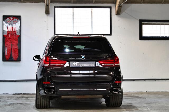 BMW X5 xDrive35i High Executive | Rubinschwarz | M-Sport | Trekhaak | B&O | Panoramadak | NL auto | BMW onderhouden |