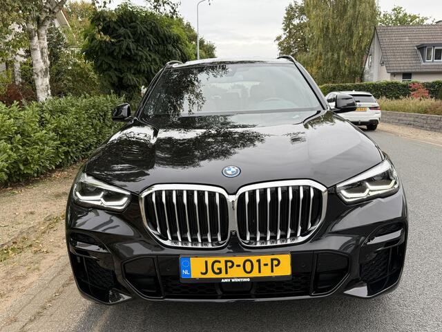 BMW X5 xDrive45e M-Sport 394PK Panoo360camoLucht