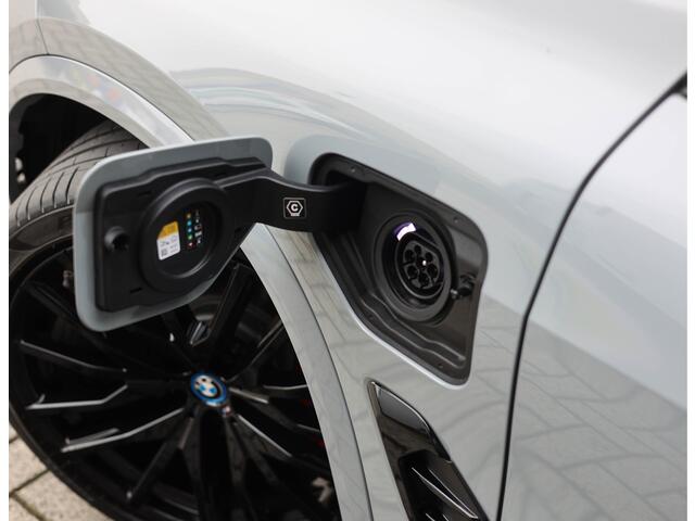 BMW X5 50e xDrive | M Performance - Pano - Trekhaak