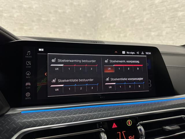 BMW X5 45e M-Stoelen | M-Performance | 360 Camera | ACC | Indiv. Leder | Harman-Kardon | Laser-LED | Keyless-Entry | Stoelventilatie | Head-Up | Memory | 21'' | Sfeerverlichting | Trekhaak | Luchtvering | Rij-Assistent Pro | Carplay | Black-Optic | Draadloos Lad