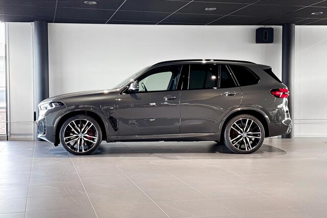 BMW X5 xDrive50e | M Sport | Sky Lounge | Stoelventilatie | Iconic Glow | Trekhaak |