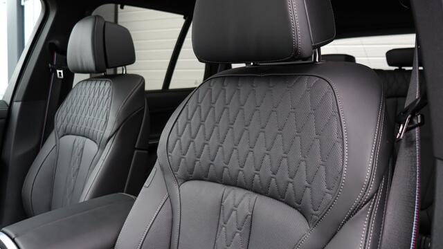 BMW X5 xDrive50e M-Sport Pro | Stoelventilatie | Head-up | Panoramadak | Soft-Close | Harman/Kardon | Trekhaak | Carbon