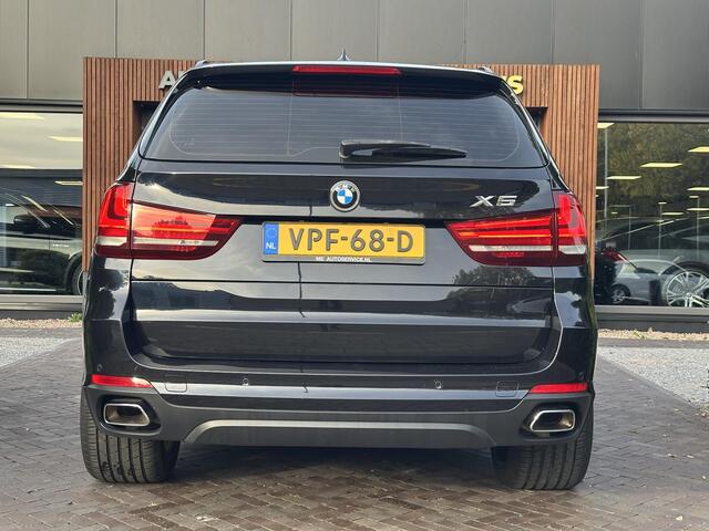 BMW X5 xDrive30d Panoramadak Cruise Clima Leer Stoelverw. 20''LM Trekhaak Grijskenteken