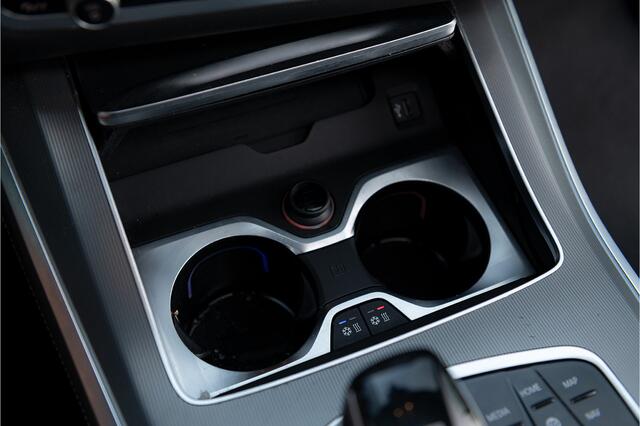 BMW X5 xDrive45e M-Sport ACC Pano 360 MStoelen Memory HarmanK Achterasbestr. Laser Head up Trekhaak