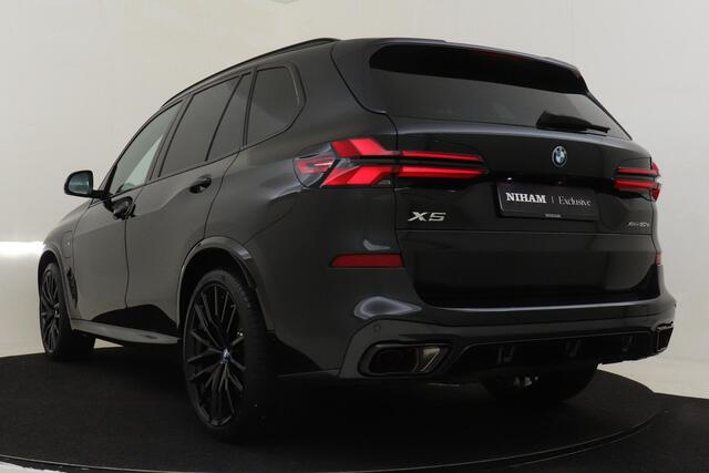 BMW X5 xDrive50e M-SPORT PRO|22'LM VELGEN|PANO DAK|TREKHAAK|CARBON INT.|SOFT CLOSE|COMFORT PLUS|SHADOW LINE|ADAP. LED
