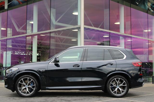 BMW X5 xDrive45e High Executive M Sport Automaat / Panoramadak / Laserlight / Bowers & Wilkins / Soft-Close / Head-Up / Parking Assistant Plus / Adaptief onderstel
